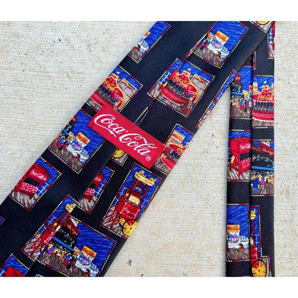 Vintage Coca-Cola Neck Tie 100% Polyester Rare